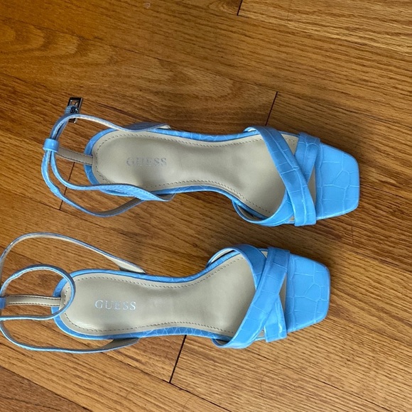 GUESS Light Blue Croc Sandals. Platforms are back! - Picture 2 of 3